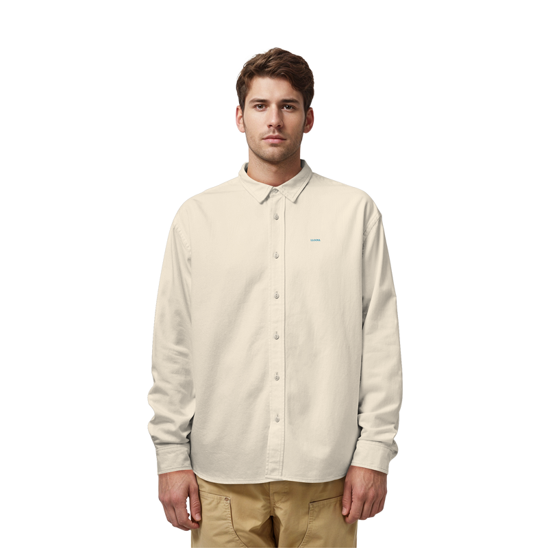 Detailansicht Knopfleiste und Spitzkragen des LLOOVA Pure Shirts
