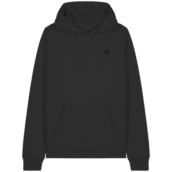 LLOOVA Charlie Hoodie Unisex in Bio-Baumwolle mit Spendenaktion

Oversized Unisex Hoodie aus Hamburg – LLOOVA TRUST OPS Kollektion

Vertrauensvoller Look: Nachhaltiger Hoodie mit Statement aus Hamburg

Kapuzenpullover für Damen und Herren – fair & verantwortungsvoll

Bio-Baumwoll-Hoodie in schwerer Qualität – LLOOVA Streetwear

Detailansicht: Raglanärmel und Doppelnähte des Charlie Hoodies

Nachhaltiger Hoodie mit Kängurutasche – für Stadt und Natur

LLOOVA Hoodie mit doppelter Kapuze – Designed in Hamburg
